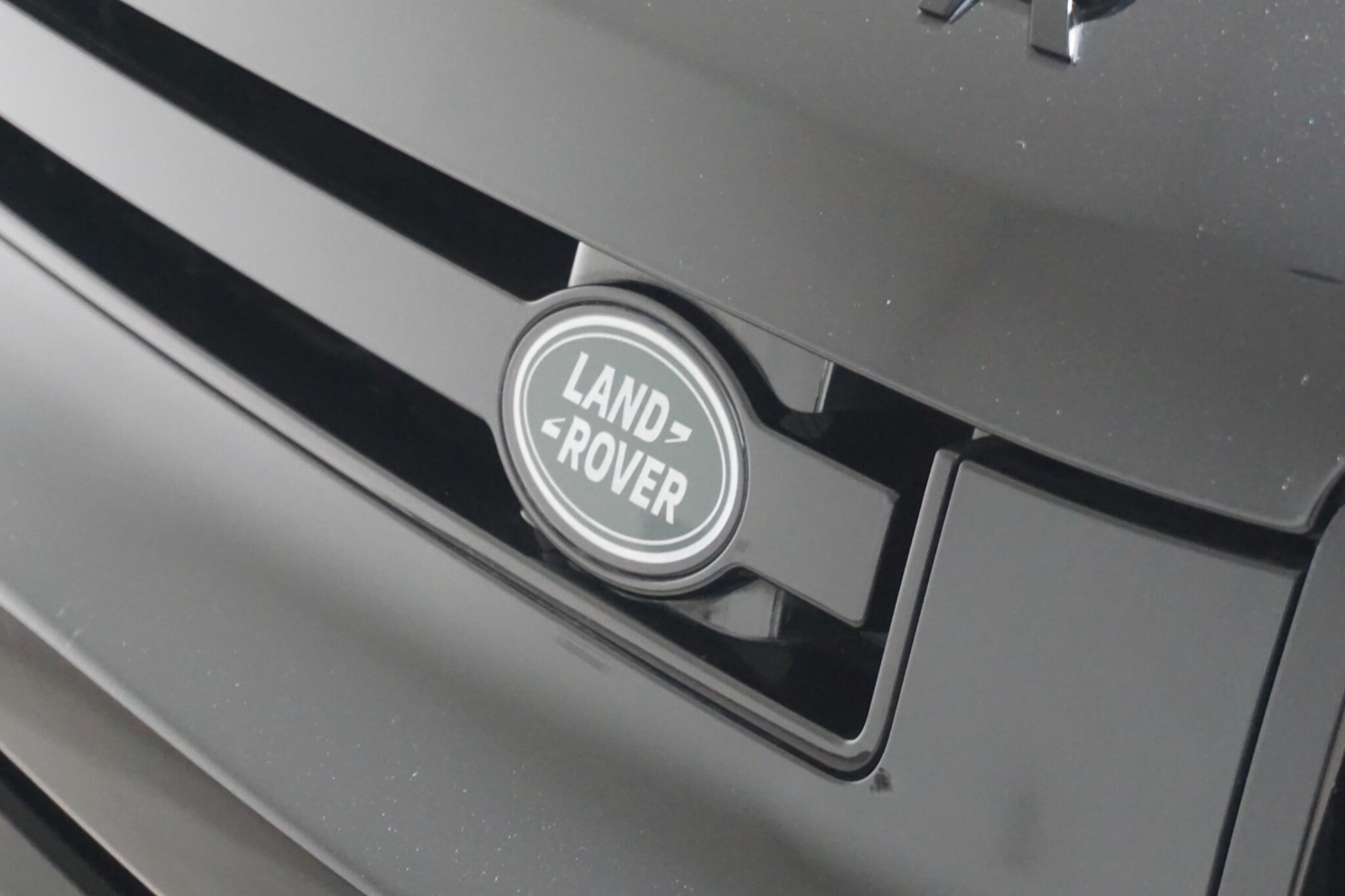 Land Rover Defender 110 3.0 D300 MHEV X-Dynamic HSE SUV 5dr Diesel Auto 4WD Euro 6 (s/s) (300 ps)